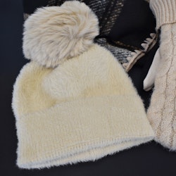 Stickad Mössa BEIGE