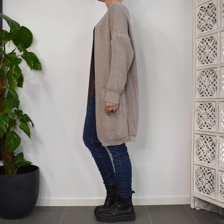 Stickad Kofta med Fickor TAUPE