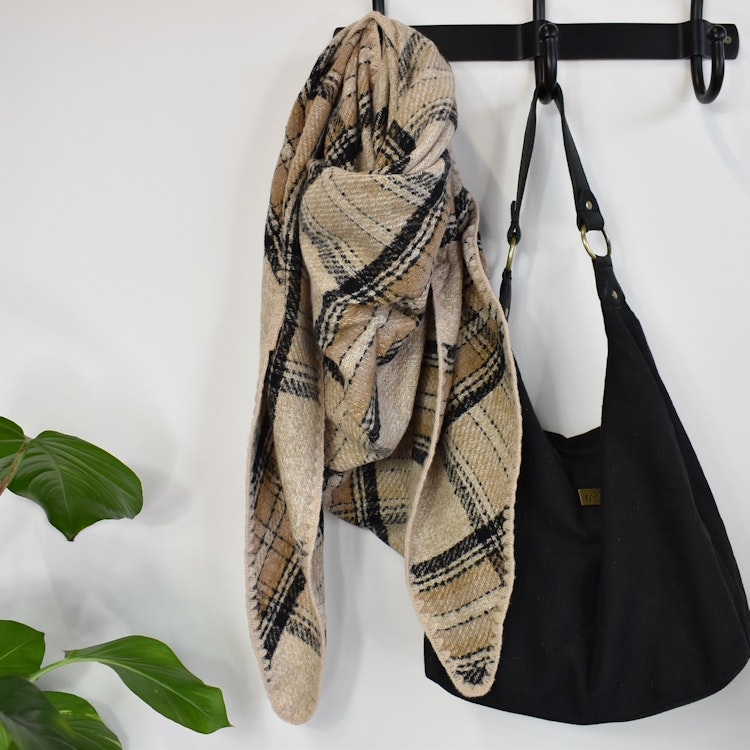 Sjal Stickad BEIGE