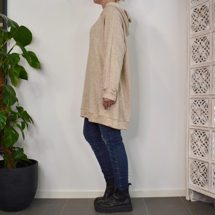 Lång Hoodie BEIGE - Marta du Chateau