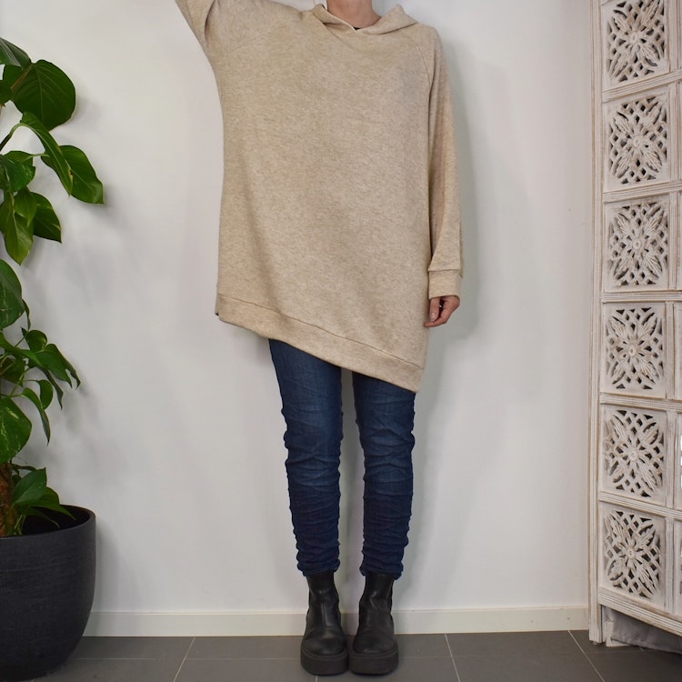 Lång Hoodie BEIGE - Marta du Chateau