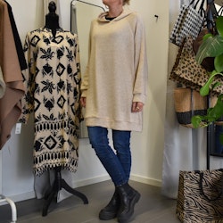 Lång Hoodie BEIGE - Marta du Chateau