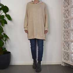 Lång Hoodie BEIGE - Marta du Chateau