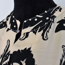 Klänning Sofie Mönstrad BEIGE/SVART - Marta du Chateau