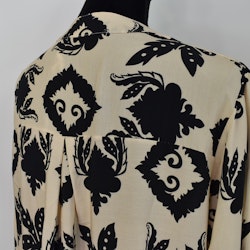 Klänning Sofie Mönstrad BEIGE/SVART - Marta du Chateau