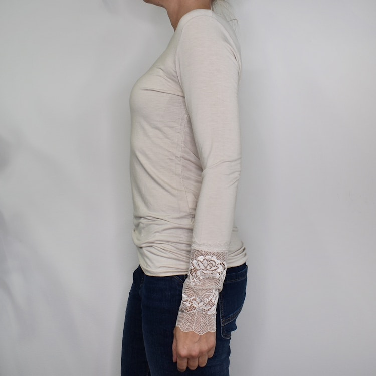 Bastopp med Spets BEIGE - Marta du Chateau