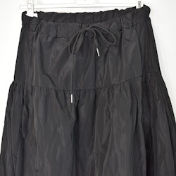 Kjol Amber SVART - Nowomanslabel