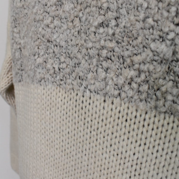 Stickad Kofta med Fickor BEIGE- Marta du Chateau