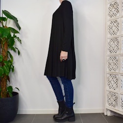 Klänning Jasmin Plisserad SVART - Marta du Chateau