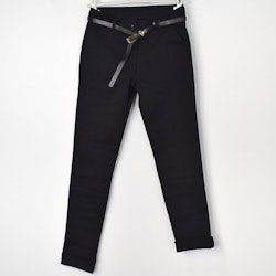 Byxa Slim med Skärp SVART