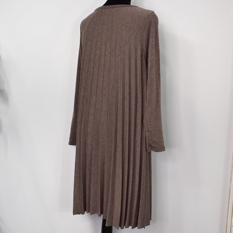 Klänning Jasmin Plisserad TAUPE - Marta du Chateau