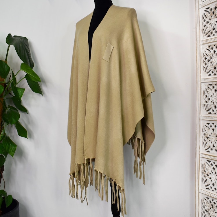 Poncho-sjal med Fransar BEIGE