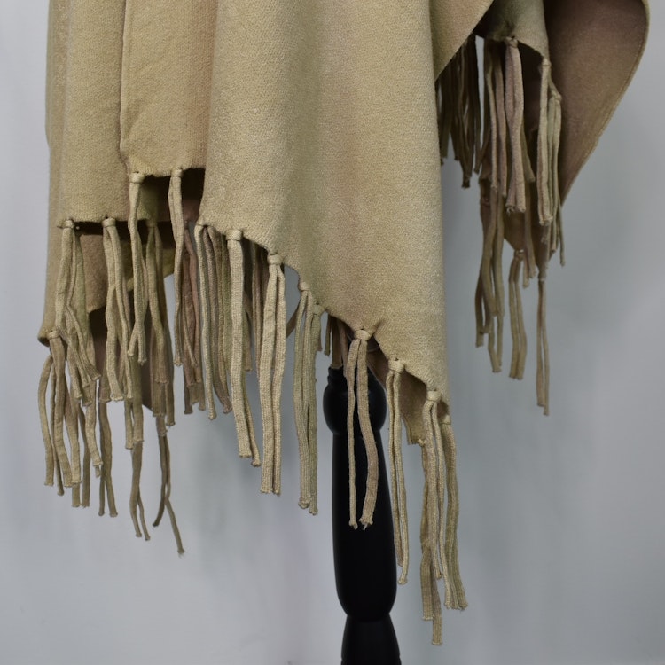 Poncho-sjal med Fransar BEIGE