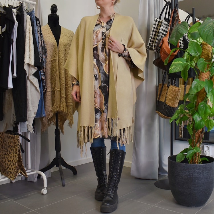 Poncho-sjal med Fransar BEIGE