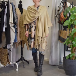 Poncho-sjal med Fransar BEIGE