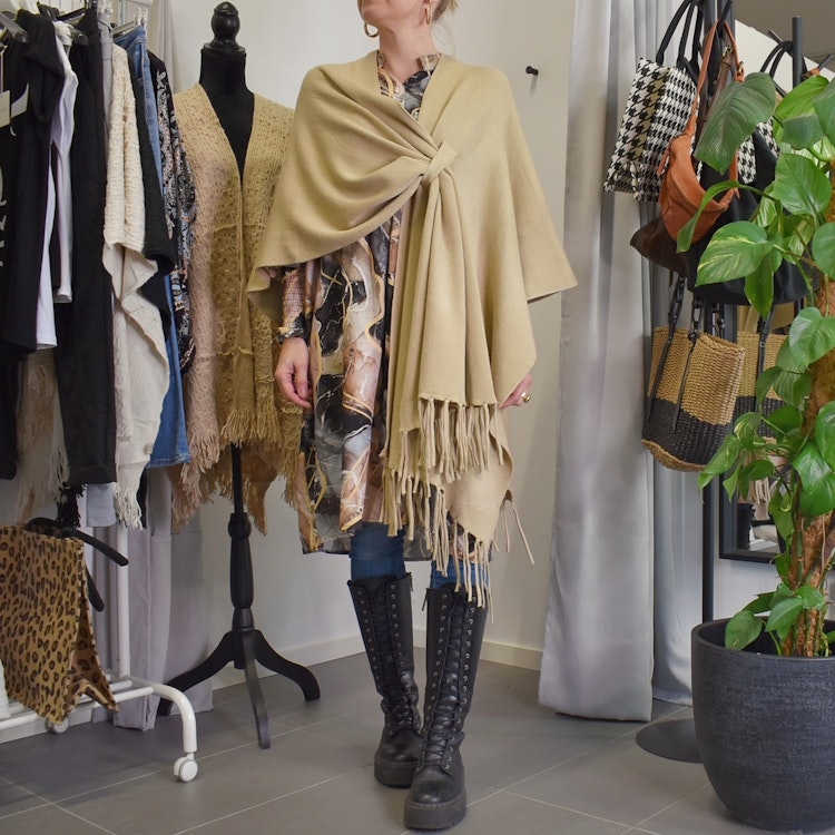Poncho-sjal med Fransar BEIGE