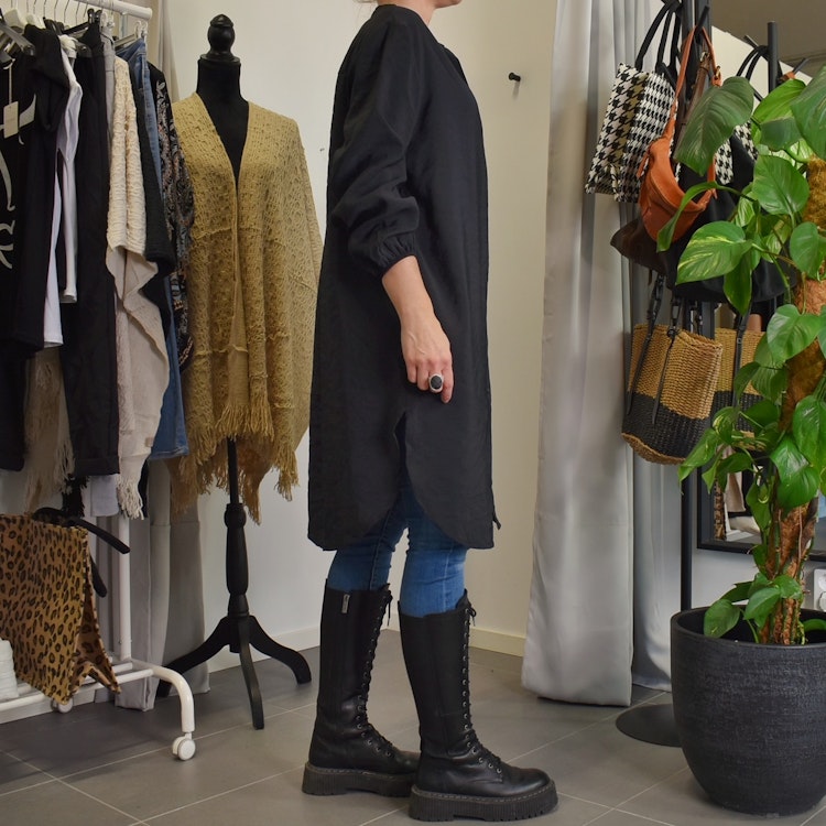 Tunika Over Sized SVART - Marta du Chateau