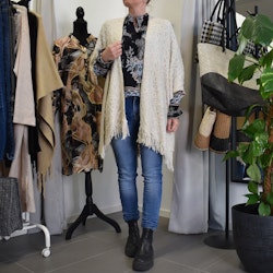 Poncho-sjal Mönsterstickad BEIGE