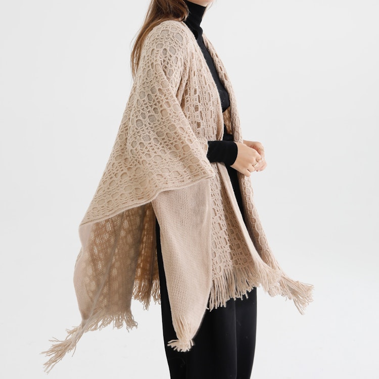 Poncho-sjal Mönsterstickad TAUPE