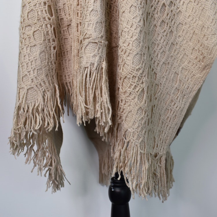 Poncho-sjal Mönsterstickad TAUPE