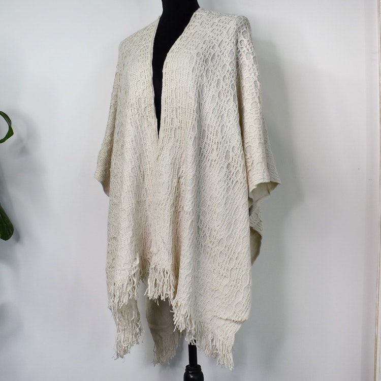 Poncho-sjal Mönsterstickad BEIGE