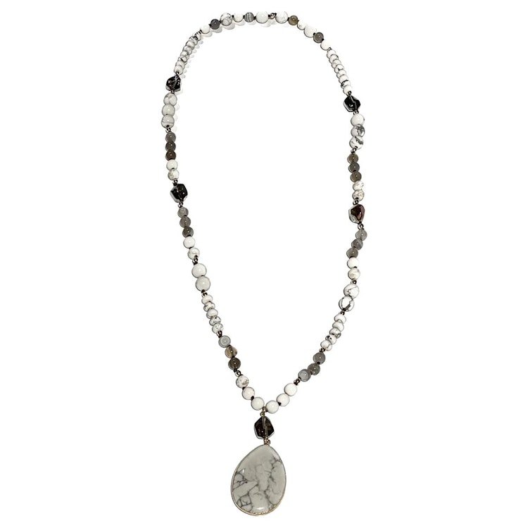 Halsband Phoeby VIT- The Moshi