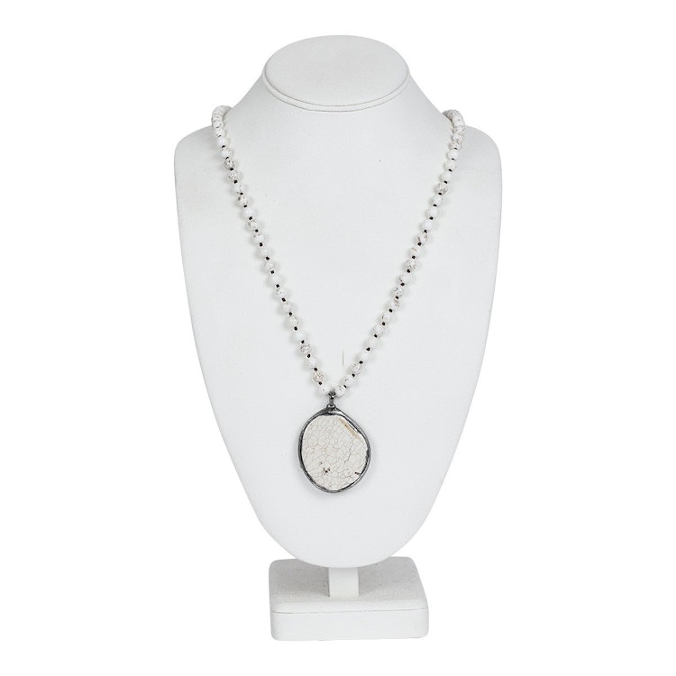 Halsband Lizzy VIT- The Moshi