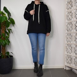 Hoodie Audrey Over Sized SVART - Marta du Chateau