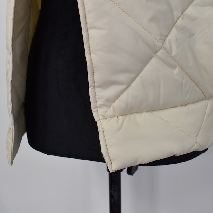 Vadderad Väst Quiltad BEIGE