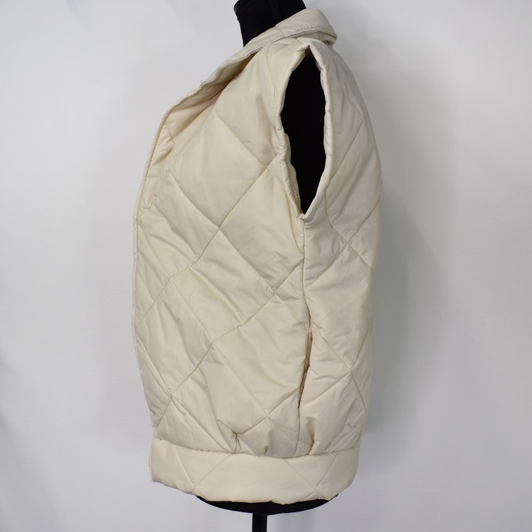 Vadderad Väst Quiltad BEIGE
