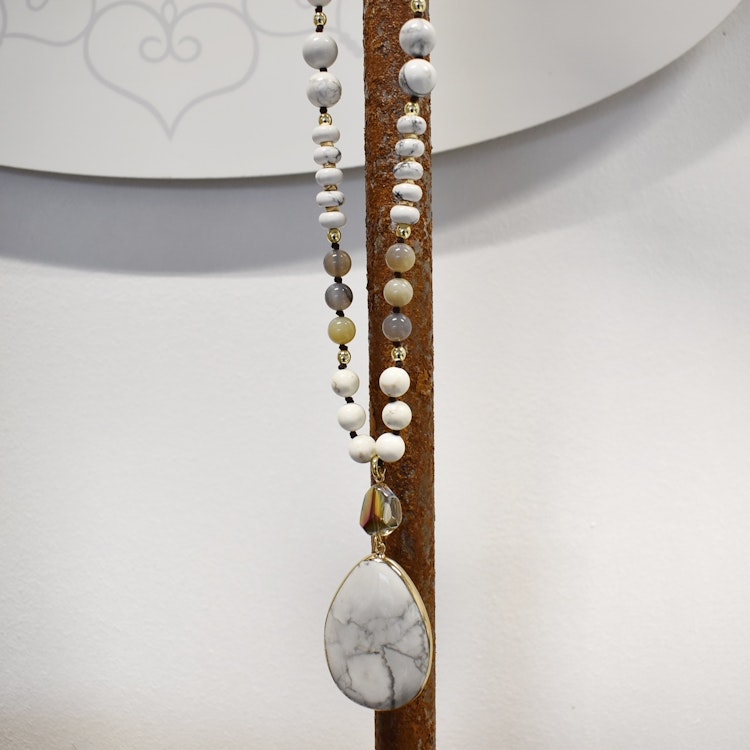 Halsband Phoeby VIT- The Moshi