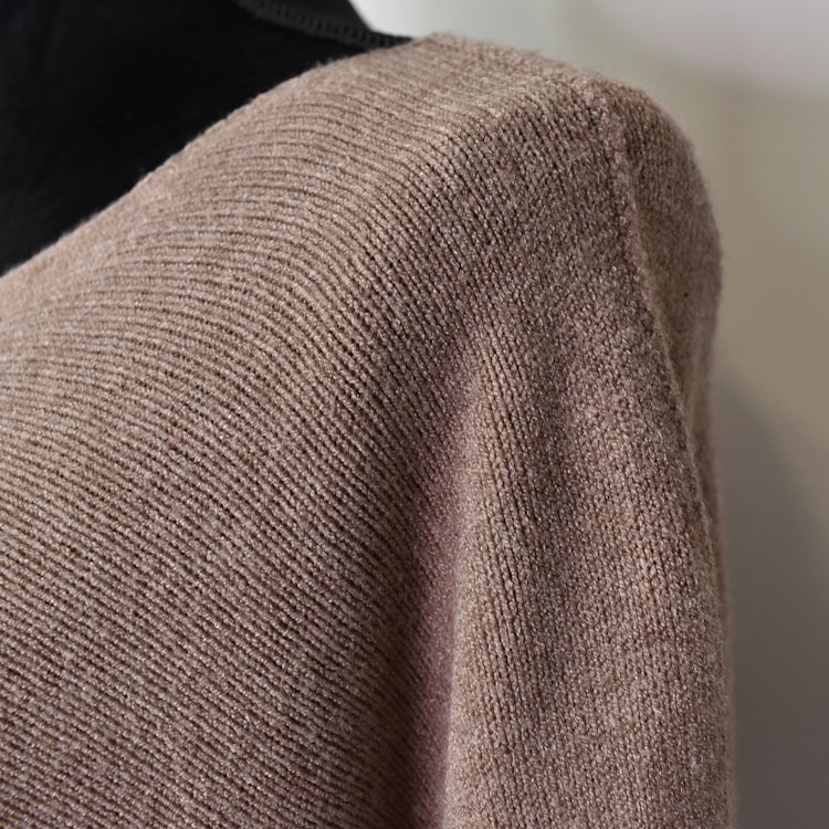 Stickad Ponchotröja TAUPE