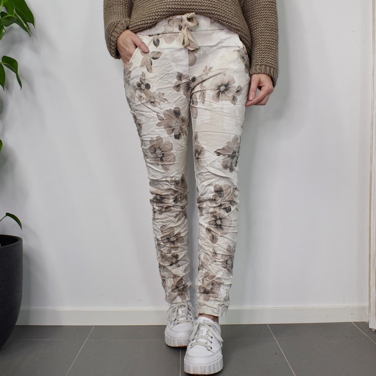Stretchig Byxa Merilyn Blommig BEIGE - Marta du Chateau