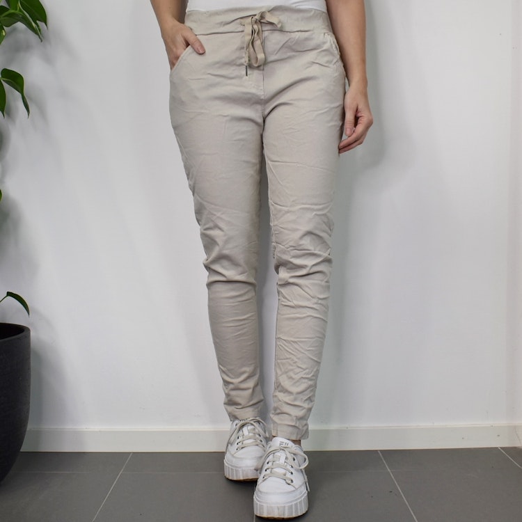 Stretchig Byxa BEIGE