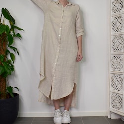 Lång skjortklänning i linne LJUSBEIGE