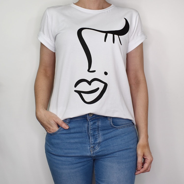 T-shirt Girl VIT - Estee Brown