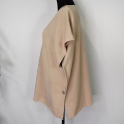 Stickad Ponchotröja med Knappar BEIGE