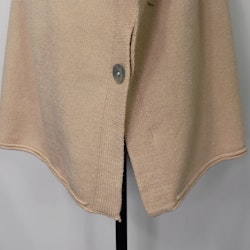 Stickad Ponchotröja med Knappar BEIGE