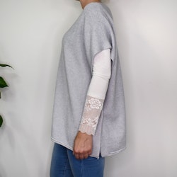 Stickad Ponchotröja med Knappar GRÅ