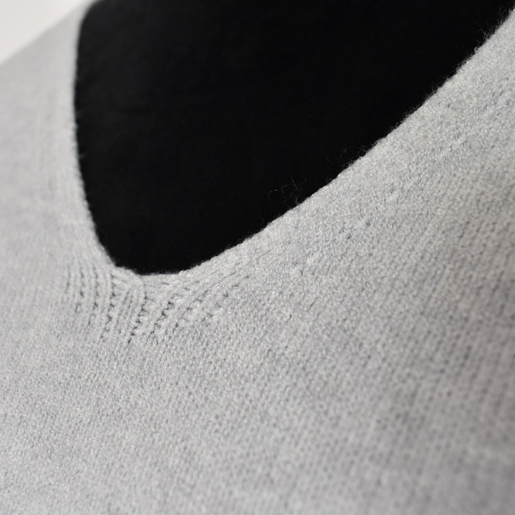 Stickad Ponchotröja med Knappar GRÅ
