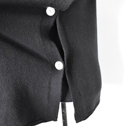 Stickad Ponchotröja med Knappar SVART
