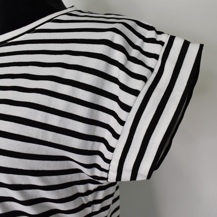 T-shirt Randig VIT/SVART