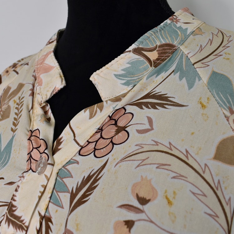 Klänning Eva Blommig BEIGE - Marta du Chateau