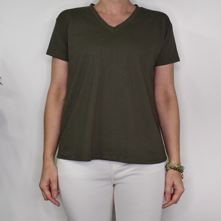 T-shirt V-ringad KAKI