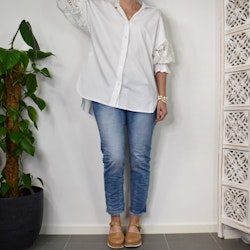 Skjorta Nichole Over Size VIT - Marta du Chateau