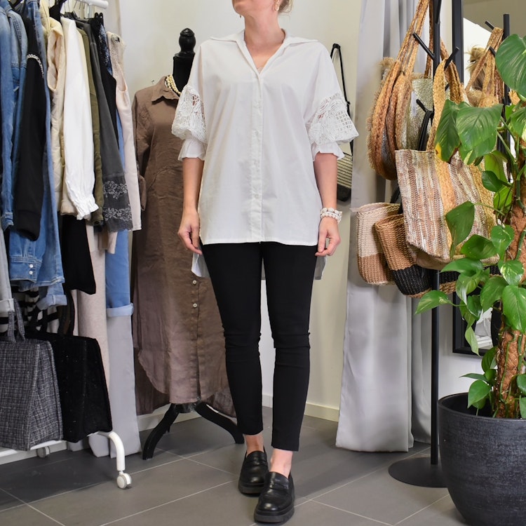 Skjorta Nichole Over Size VIT - Marta du Chateau