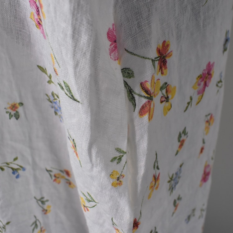 Skjortklänning i linne BLOMMIG - Stajl Agenturer