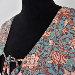 Klänning Kenja MAGNOLIA BLUE - Stajl Agenturer