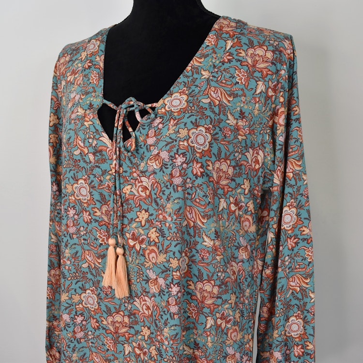 Klänning Kenja MAGNOLIA BLUE - Stajl Agenturer
