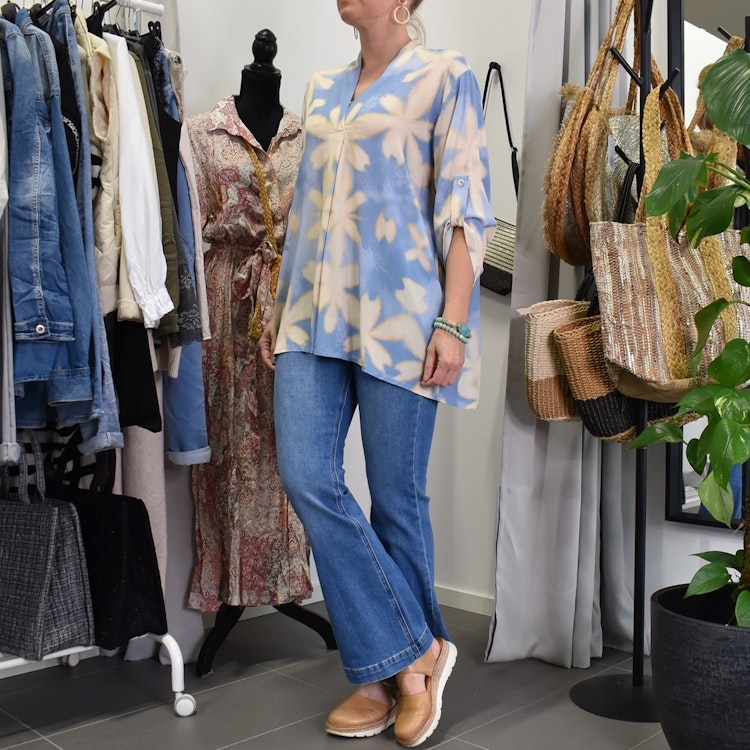 Blus Claudia Leaf LJUSBLÅ - Stajl Agenturer